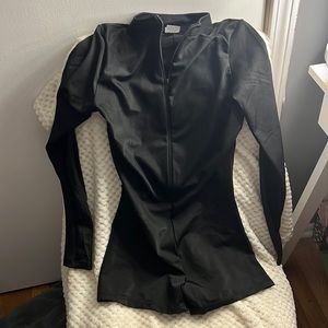 Black bodysuit romper - longsleeve
